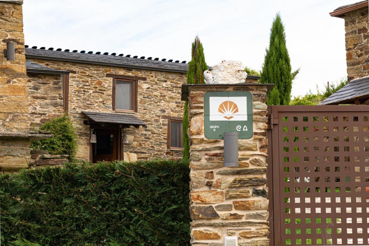 Complejo Rural Lar De Vies Guest House A Pontenova Luaran gambar